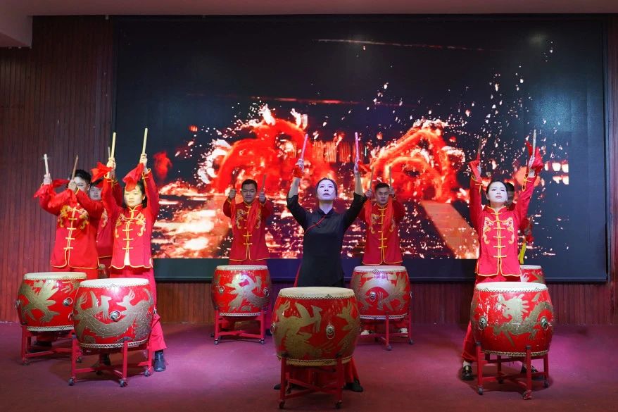 歲末盛典 揚(yáng)帆啟航 | 2024年湘聯(lián)電纜年會(huì)圓滿舉行！